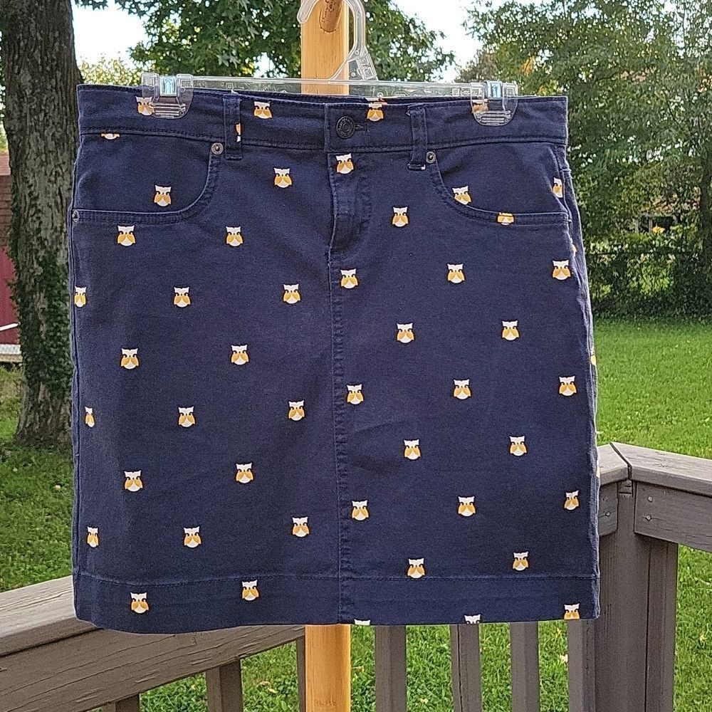 G. H. bass & Co navy blue owl skirt sz 2